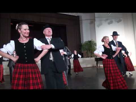 Senioru deju kolektīvs “Gauja FIX” Deju svētku ieskaņas koncertā “Savā zemē, savā mājā”