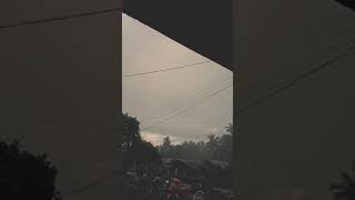 Download lagu Story wa hujan mp3 Download lagu Story wa hujan mp3