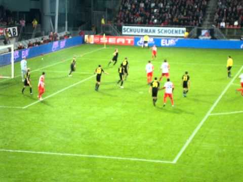 FC Utrecht - Liverpool 30 september 2010 goede kans Mertens