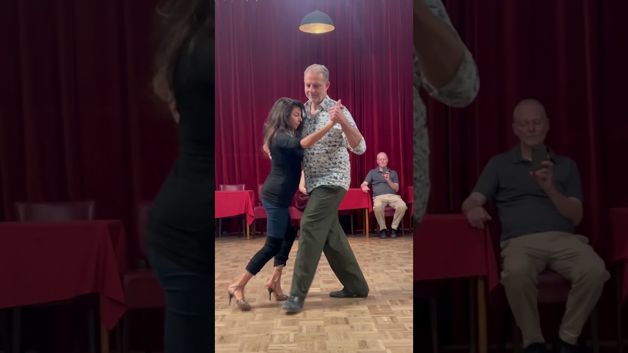 Vals Demo Silvana Anfossi & Rafael Busch in Berlin TTMS  #tango #tangoargentino #dance #tangogermany