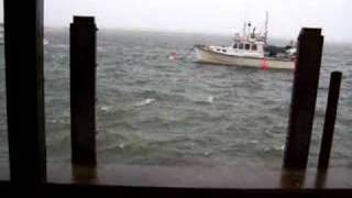 preview picture of video 'Nor'easter Hurricane Noel Batters Chatham Fish Pier'