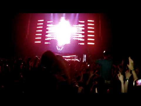 I AM HARDWELL Antwerp 2014⎜Gareth Emery vs W&W vs Alesso & Calvin Harris
