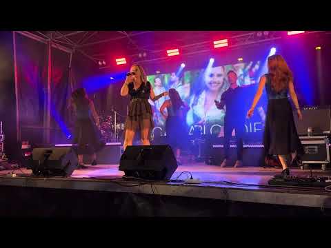 Carla Blondie - ÁGUA MOLE PEDRA DURA (ao vivo - agosto 2025 | Viseu)