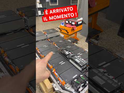 Le auto elettriche si rompono ? Sì certo anche loro !#officina #automobile #mechanic