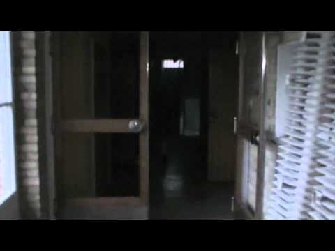 Övergiven skola. Film.