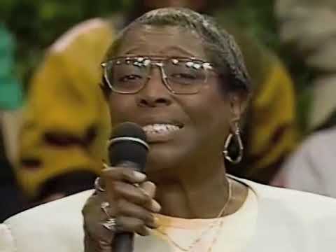 HULAH GENE DUNKIN HURLEY SINGS BE BLESSED!