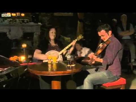 Brona Graham & David Doocey - Eddie Duffy's Barndance/The Flogging