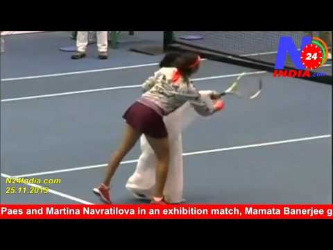 CM Mamta Banergee Playing Tennis with Sania Mirza (N24India)