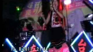Download lagu The Everchanging Dragon and Phoenix performing Cai Bing Lang song mp3