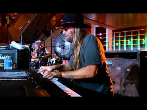 Dickey Betts & Great Southern  2005 Change My Way of Living