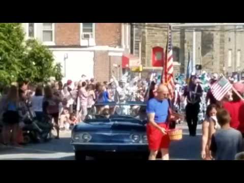 Quaker City String Band 7/4/17 You're A Grand Old Flag, When You're Smiling