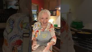 A Rainy Morning Breakfast at Cottle House | Cooking with Brenda Gantt