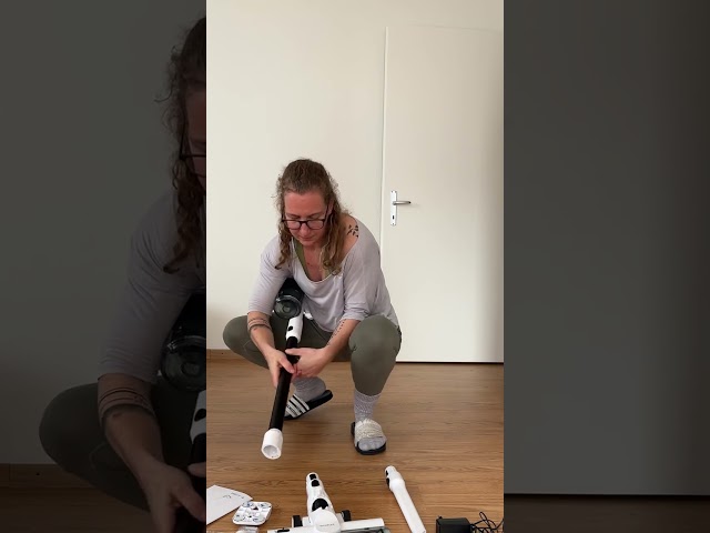 Vidéo teaser pour ecofort ecoQ CleanVac Easy Review Test von Melanie leicht einfache Einrichtung und präzise Reinigung