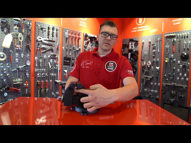 Video teaser for KS TOOLS 914.0004 Parallel-Schraubstock, 4"