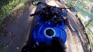 Help! Sometimes it still happens where I dont plan ahead. hmmm girl rides sportbike