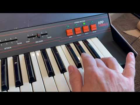 ARP Omni 2 VINTAGE Synth Model 2473