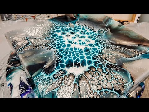 Shelee Bloom Technique | Cool Contrasting Colors | Acrylic Pouring