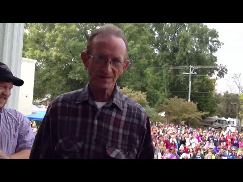 Thomas Maupin & Jay Bland - oldtime acapella buckdance - Tennessee Valley fiddlers convention 2012