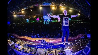 Hardwell &amp; VINAI - Out Of This Town (LIVE Tomorrowland 2018)