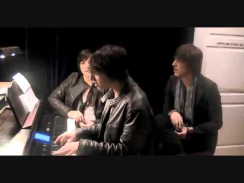 Kropp Circle - Cant Stop The Rain Lyrics