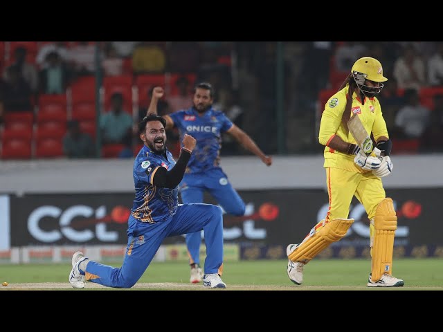 Karnataka Bulldozers dominating bowling vs Chennai Rhinos | CCL 2024 | Cricket Highlights