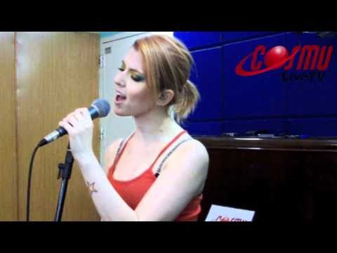 LUNABLU tocando NENHUM SEGUNDO no Cosmu LiveTV