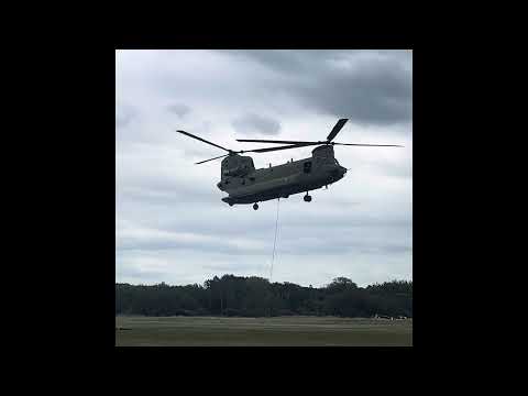 Chinook landt in Noordwijk
