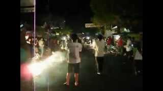 preview picture of video 'pesta kembang api malam takbiran 2014'