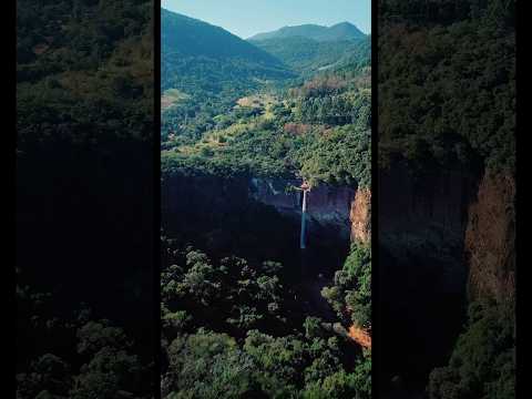 A famosa Cascata do Chuvisqueiro #dji #waterfall #riograndedosul #riozinho