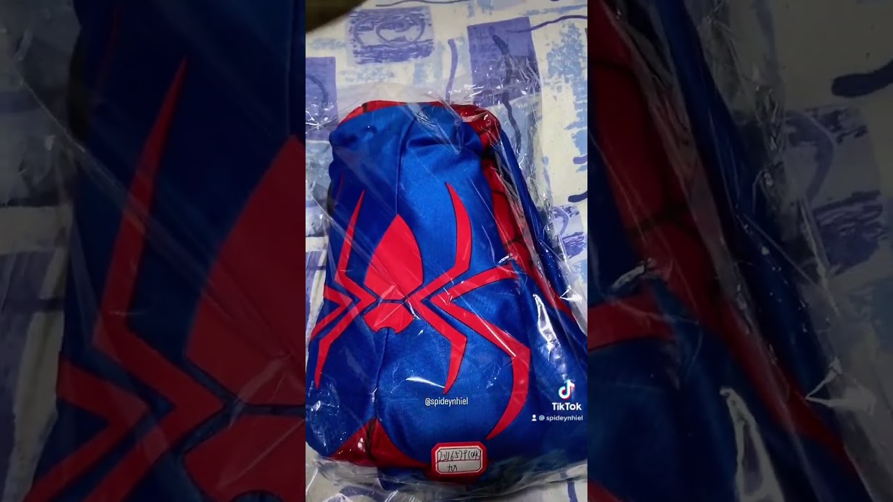 Unboxing my Spider-Man: No Way Home (Final) Classic Suit ❤️💙 #SpiderMan #SpiderManNoWayHome #Marvel