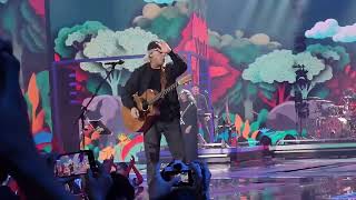 Download lagu IWAN FALS - Ada Gajah Dibalik Batu, LIVE Konser HUT SCTV ke 35 th mp3 Download lagu IWAN FALS - Ada Gajah Dibalik Batu, LIVE Konser HUT SCTV ke 35 th mp3