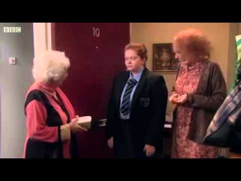Catherine Tate's Nan BBC- "Scary" neighbour