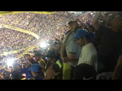 "Entra La 12 (EXPLOTA) - Boca Newells 2018" Barra: La 12 &bull; Club: Boca Juniors