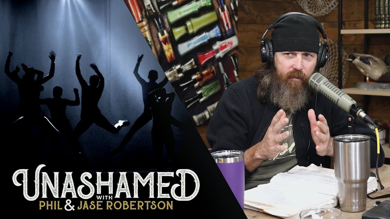 Ep 211 | Jase Discovers Flash Mobs, Phil Finds Hot Wind at Church, and Falling in Love with Jesus