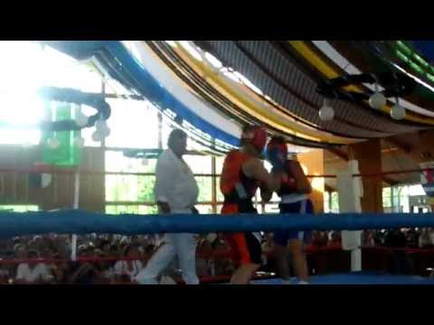 Kristina Stürmer BOXEN Neumarkt Runde 2