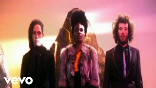 Noisettes - Don&#39;t Upset The Rhythm (Go Baby Go)