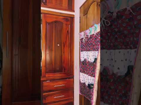 si cantik lagi ganti baju..montok bgt..duh ada yg kelihatan