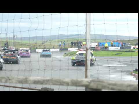 Buxton Raceway meeting (9th Sept 2018)  super banger spin