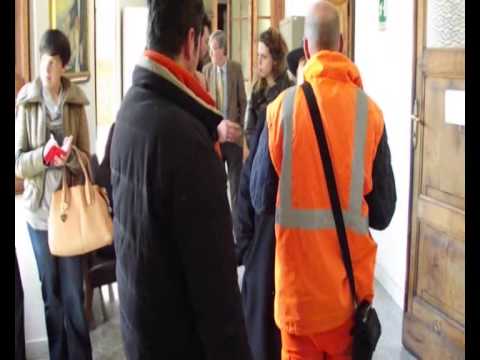 ONDA TG 10.03.2014 - STATO DI AGITAZIONE LAVORATORI SULMONA SERVIZI