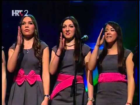 VIS TRINITY Slavim Te -Uskrs fest 2013