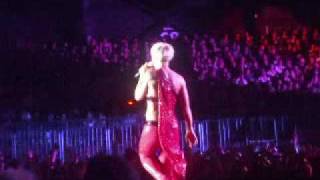 PINK - Hazard to myself Live In Newcastle!!