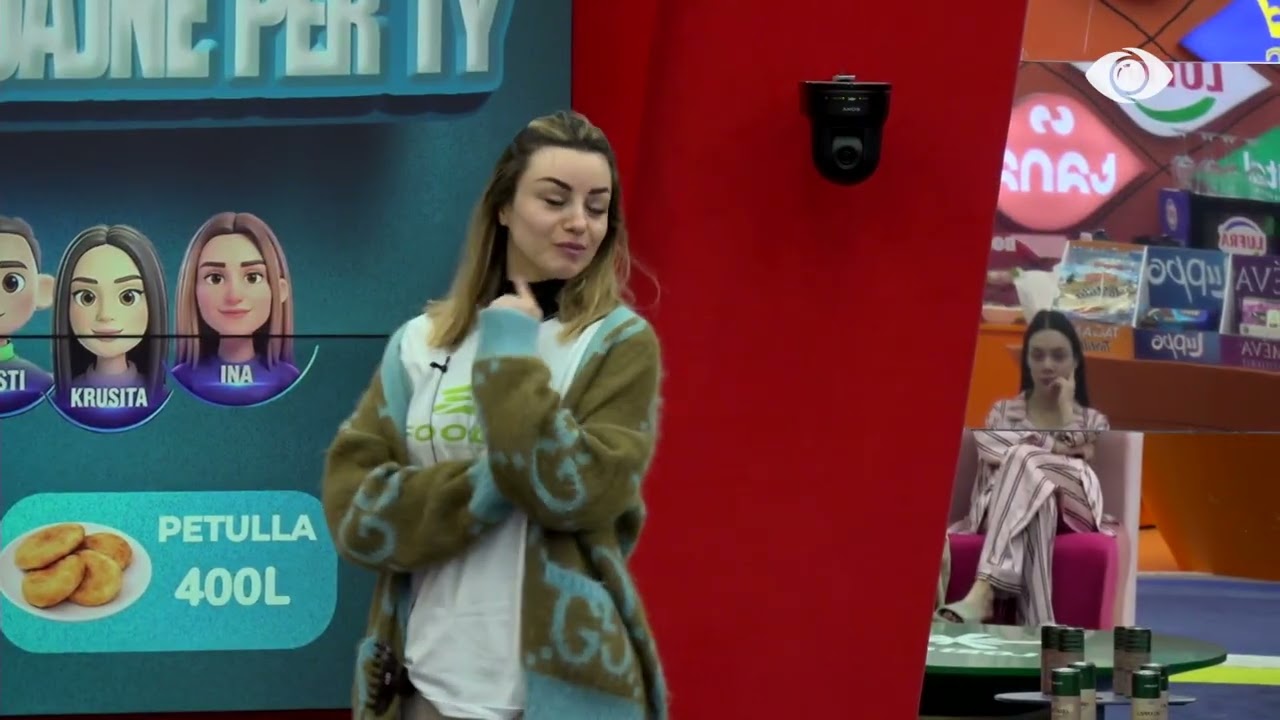 Ina shpjegon për banorët disa hapa nga marrja e porosisë deri tek shitja