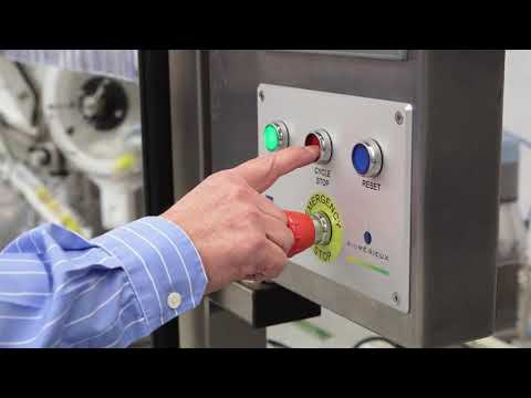 Robot collaborativi per riempimento e serraggio flaconi