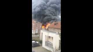 preview picture of video 'Incendie du garage Planque à Douai - 21 Mars 2015'