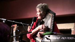 Peggy Seeger - Quite Early Morning