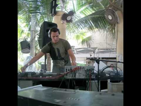 Tiesto & Metric - Gimme Sympathy   Club life 133