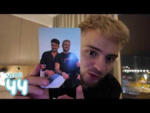 Una pizza de morcilla, auriculares al váter y monólogo en Almería 🔥