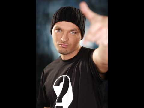 6ase:6ase Sisu Puya Cabron Baxter - Cand ne facem de cap