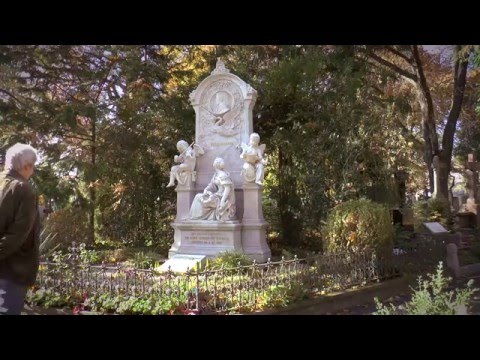 Am Grab von Clara & Robert Schumann