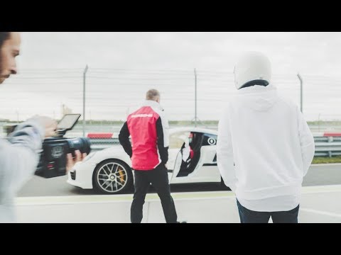 LEARNING HOW TO RACE A PORSCHE ON TRACK!